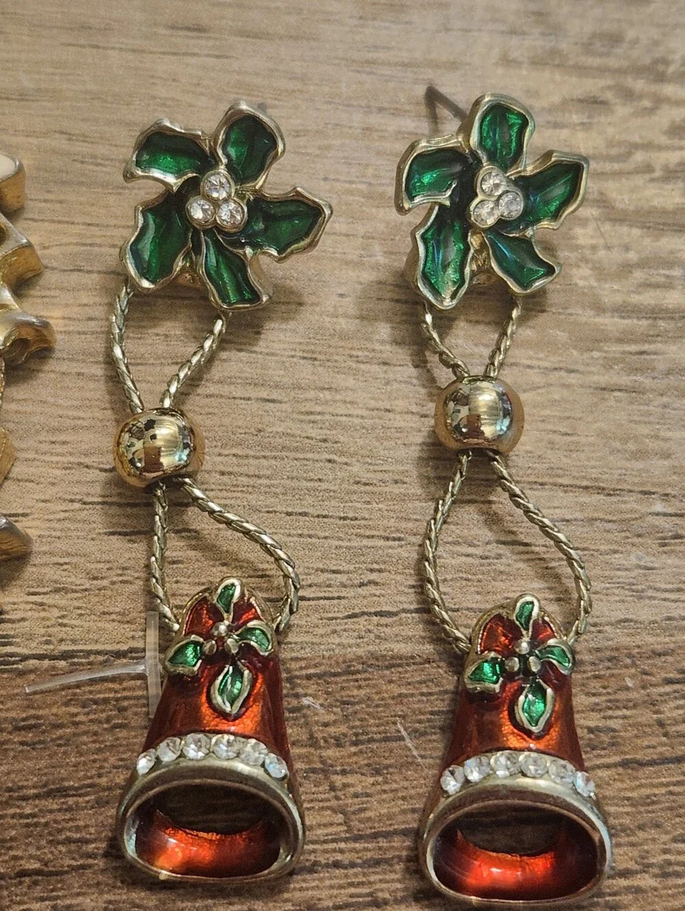Festive Vintage Multi-Color Holiday Charm Bracelet With Earrings